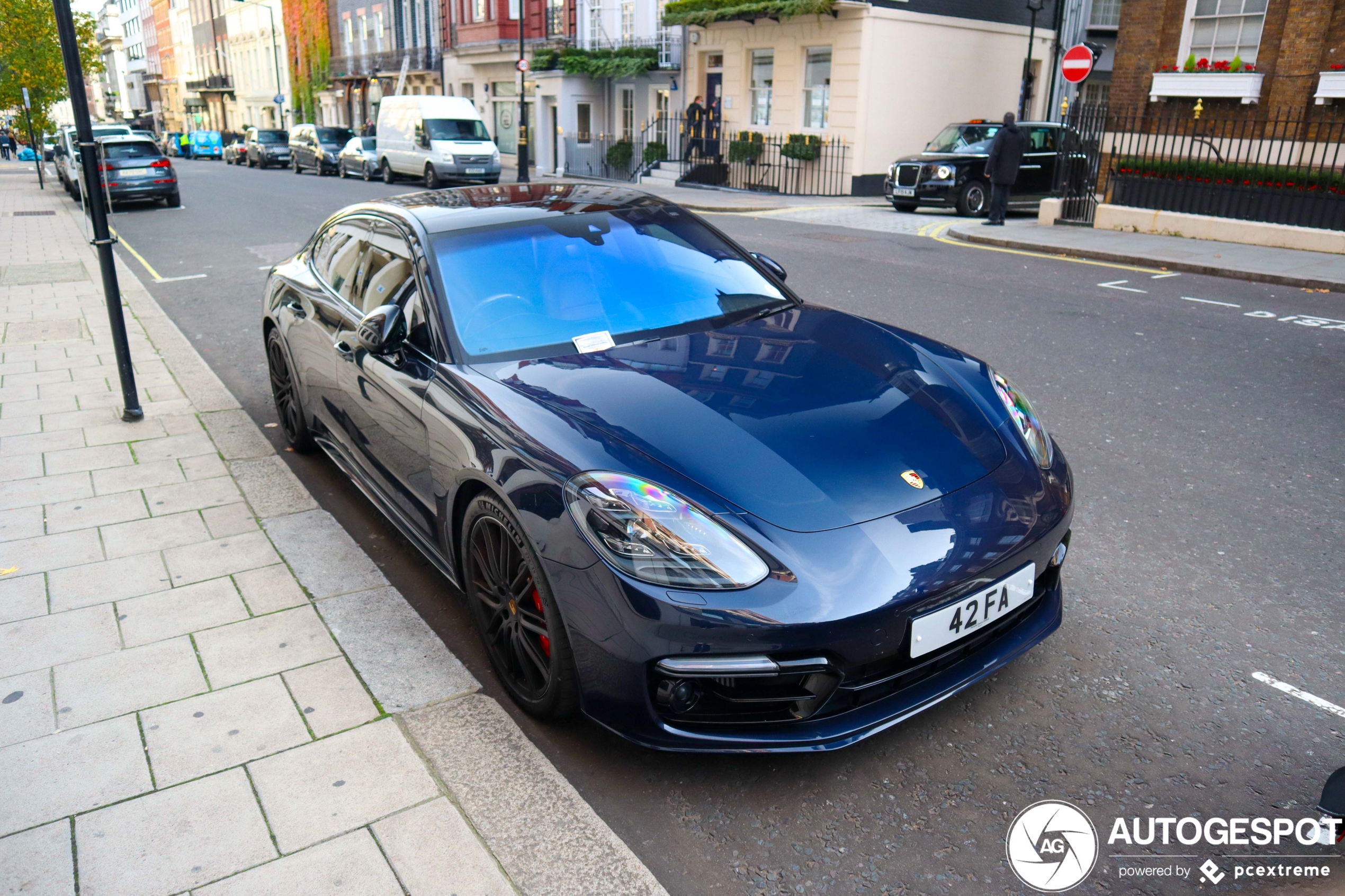 Porsche 971 Panamera Turbo