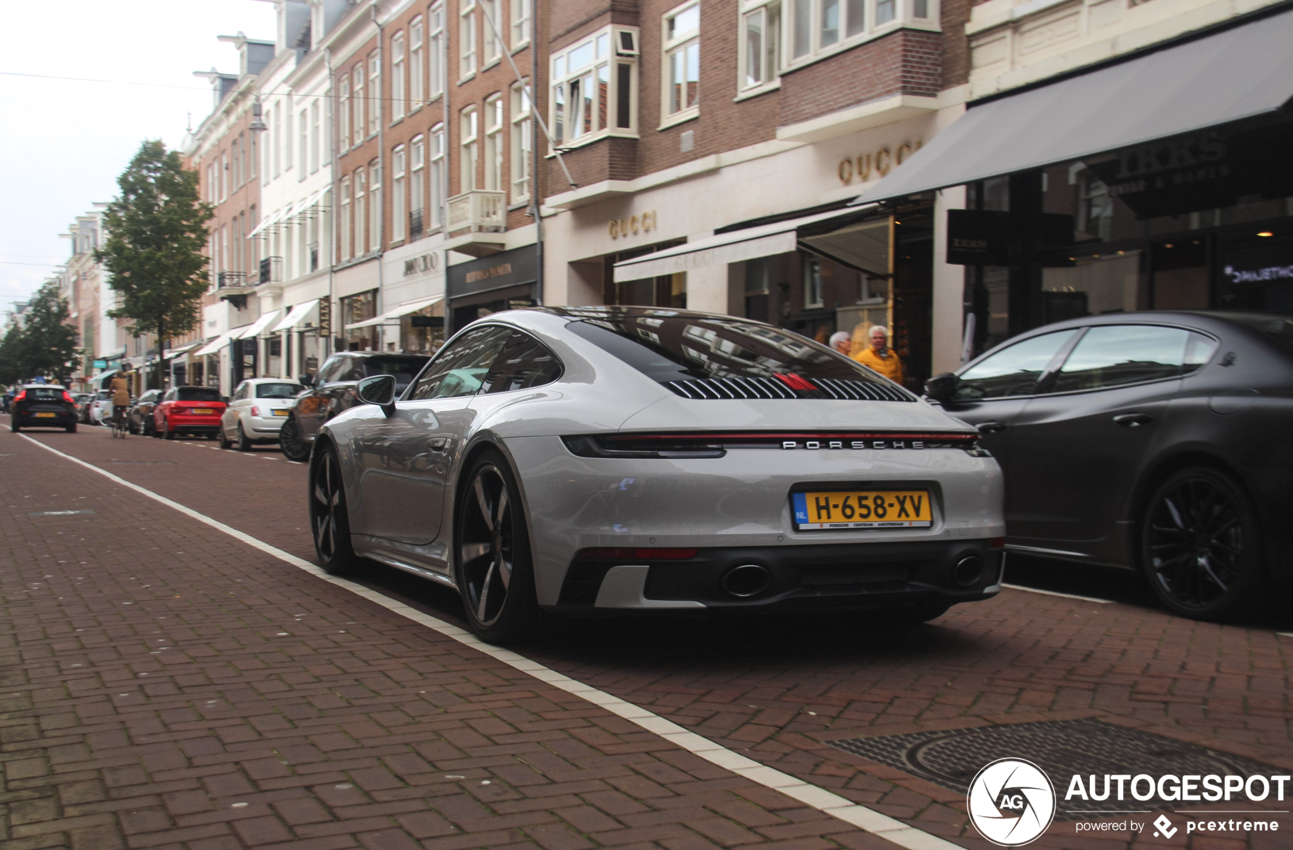 Porsche 992 Carrera 4S