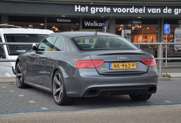 Audi RS5 B8 2012