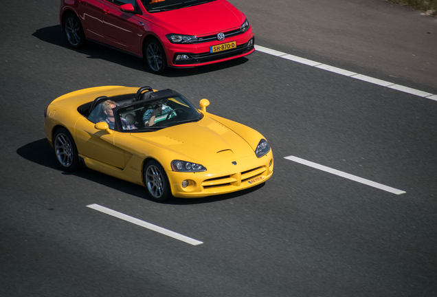 Dodge Viper SRT-10 Roadster 2003