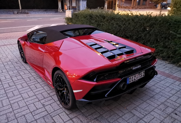 Lamborghini Huracán LP640-4 EVO Spyder