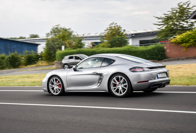 Porsche 718 Cayman S