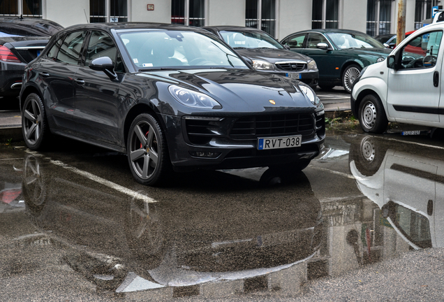 Porsche 95B Macan GTS