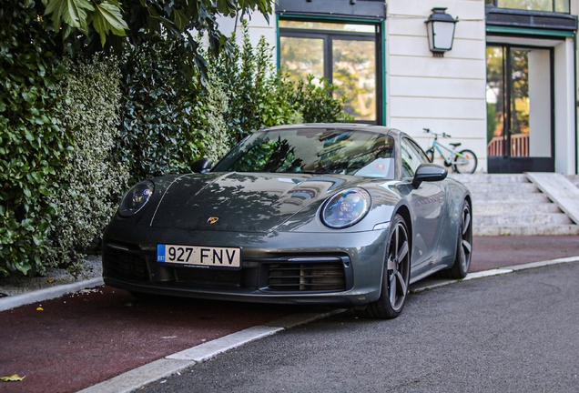 Porsche 992 Carrera 4S