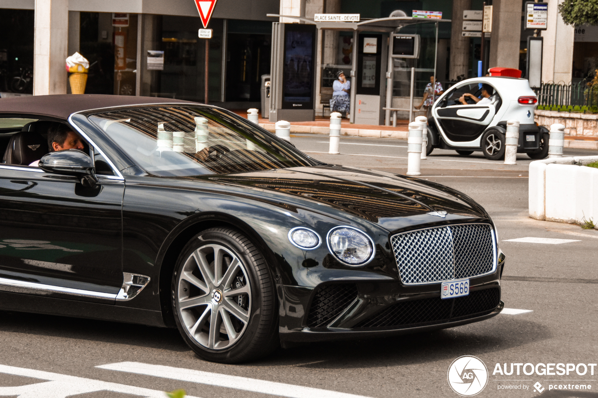 Bentley Continental GTC 2019