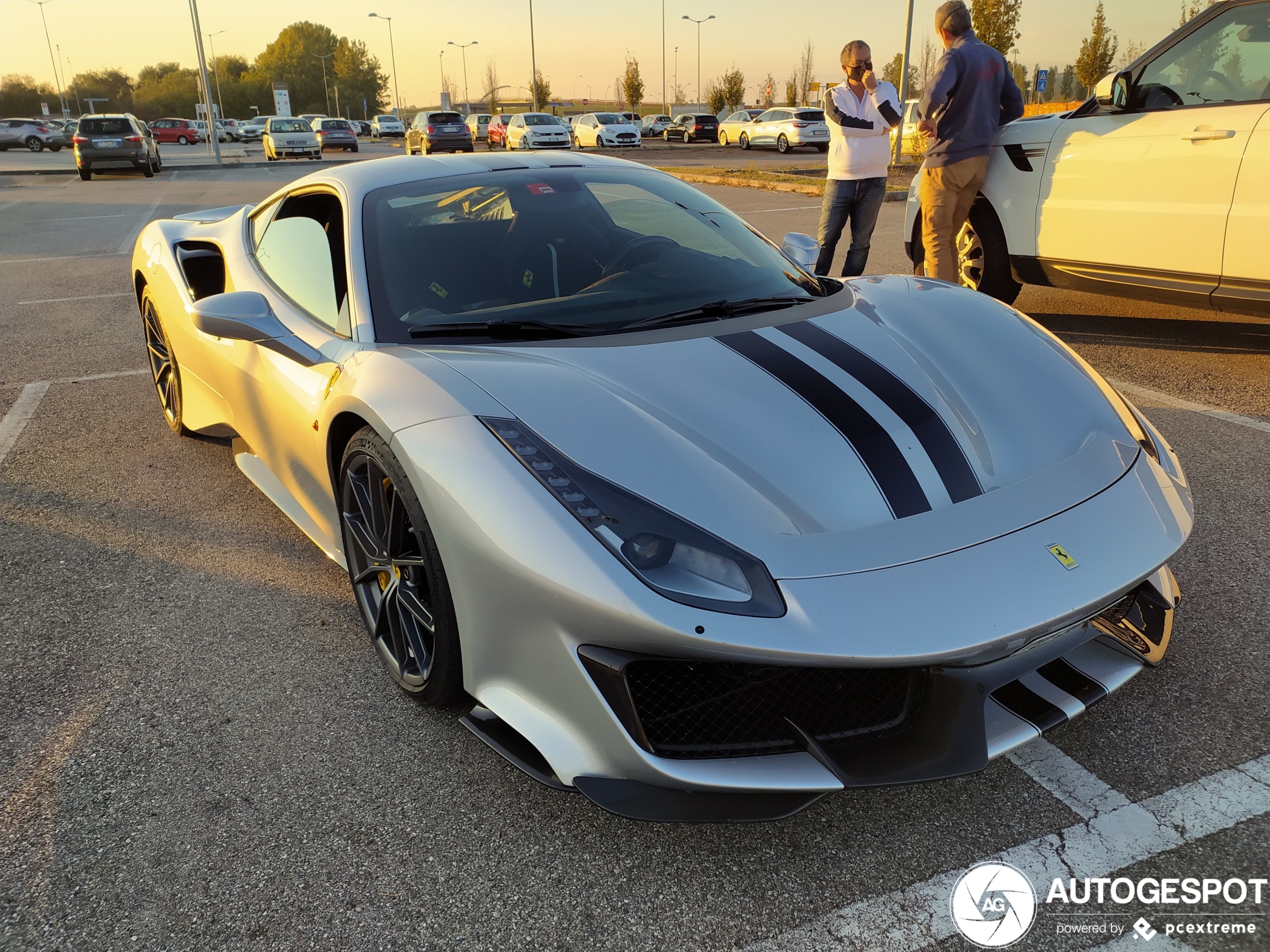 Ferrari's 488 Pista blijft ongekend populair