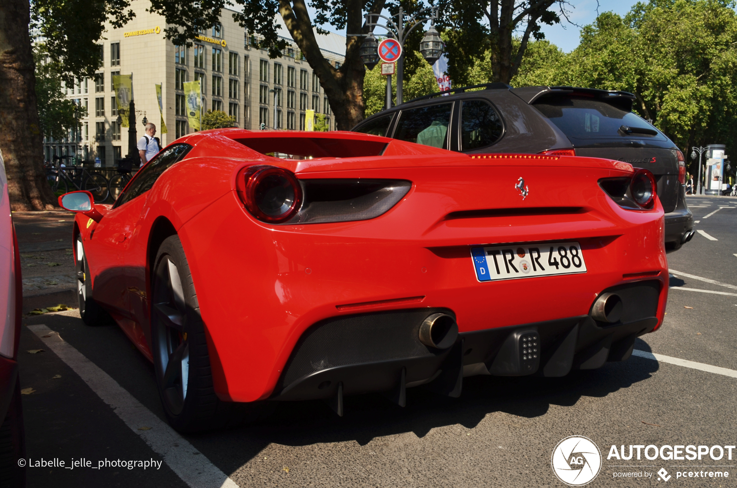 Ferrari 488 Spider