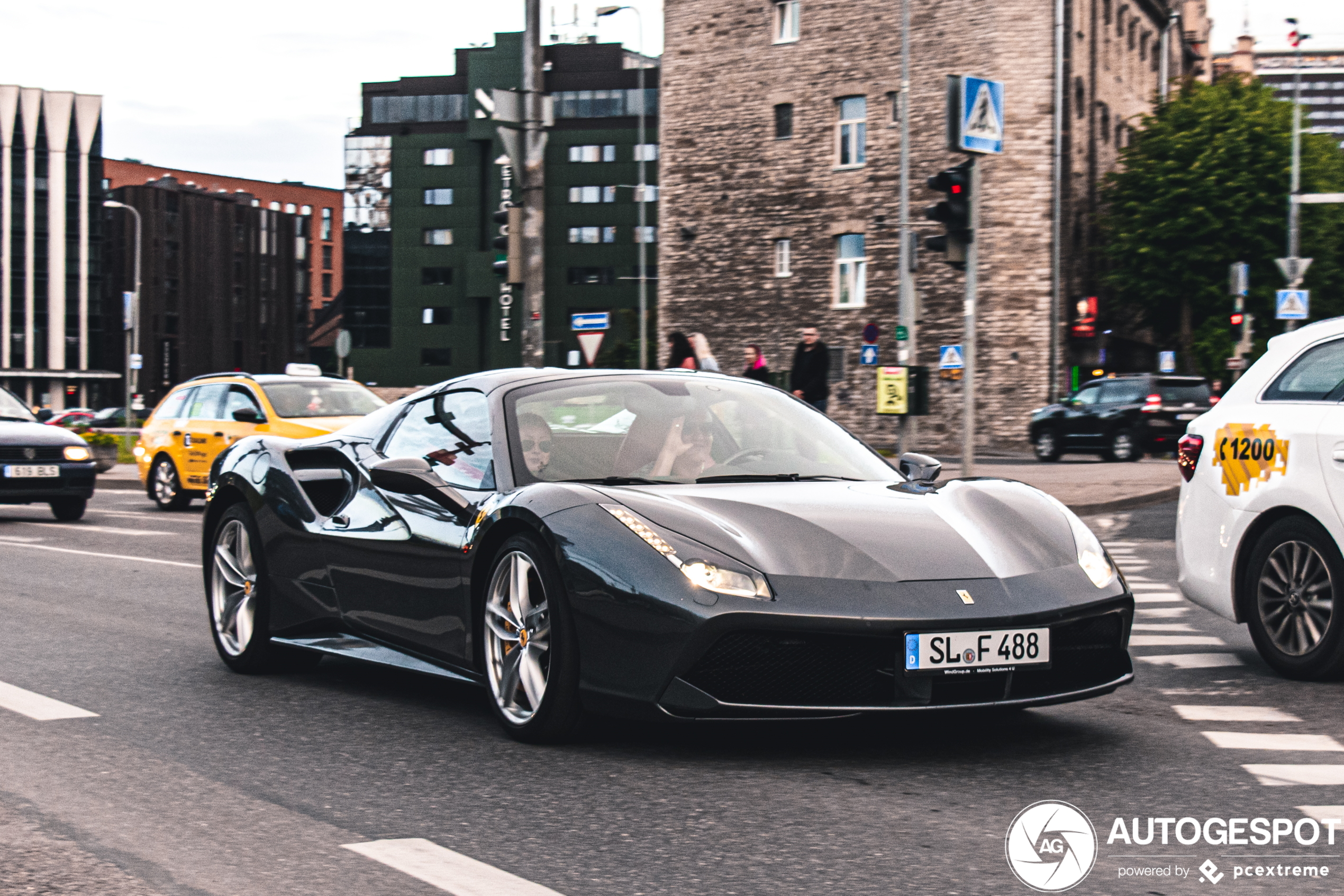 Ferrari 488 Spider