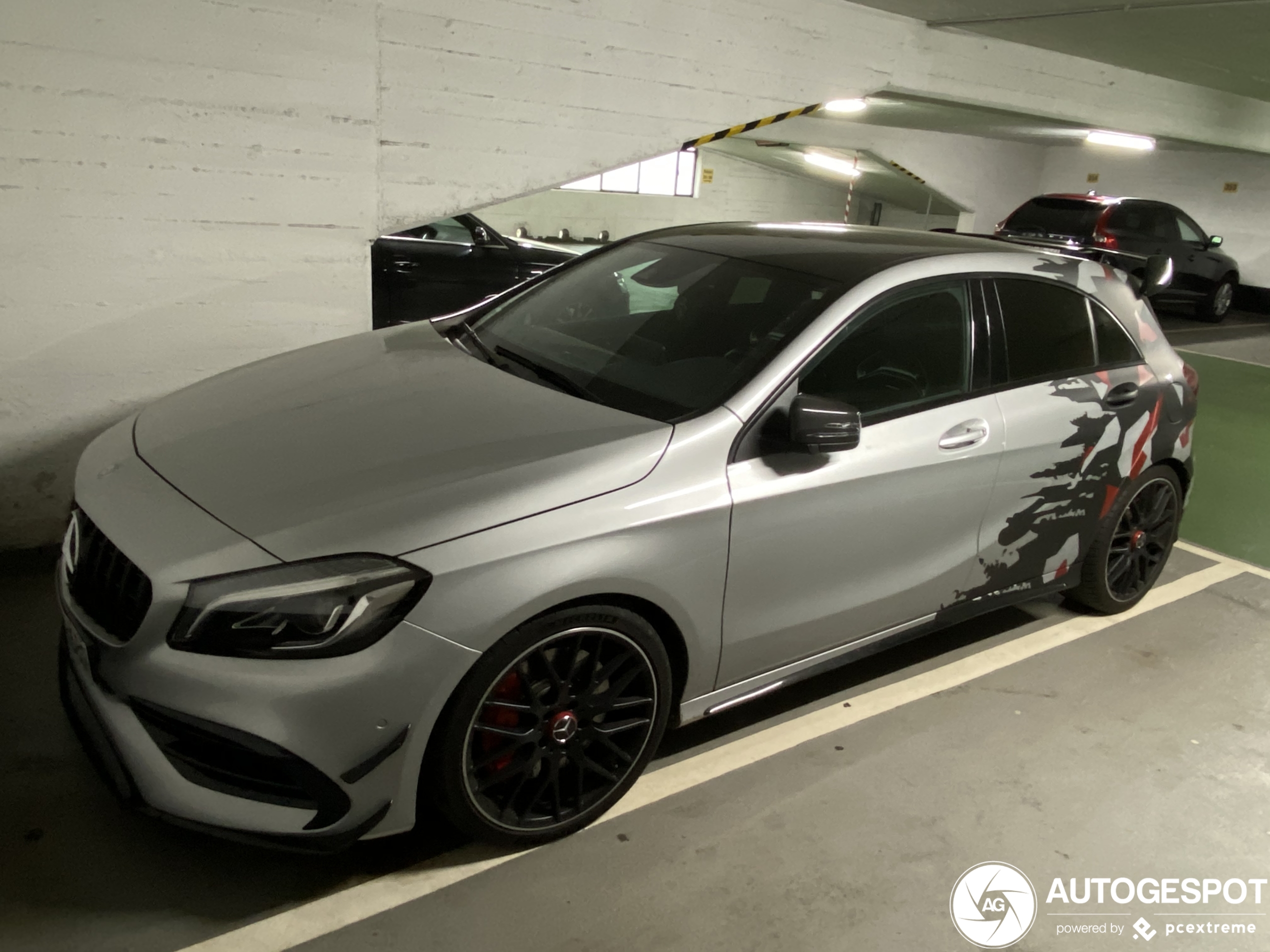 Mercedes-AMG A 45 W176 2015