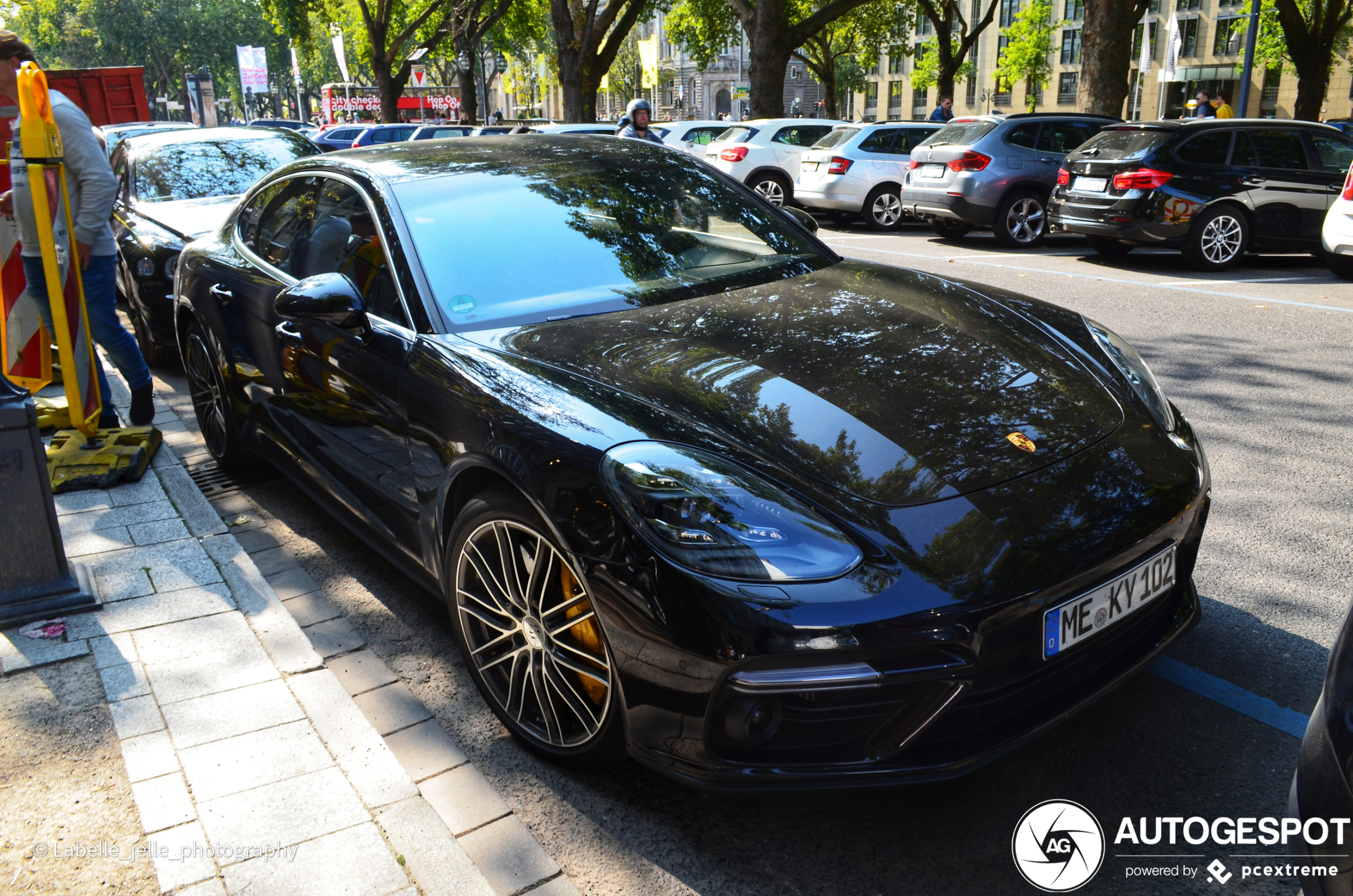 Porsche 971 Panamera Turbo