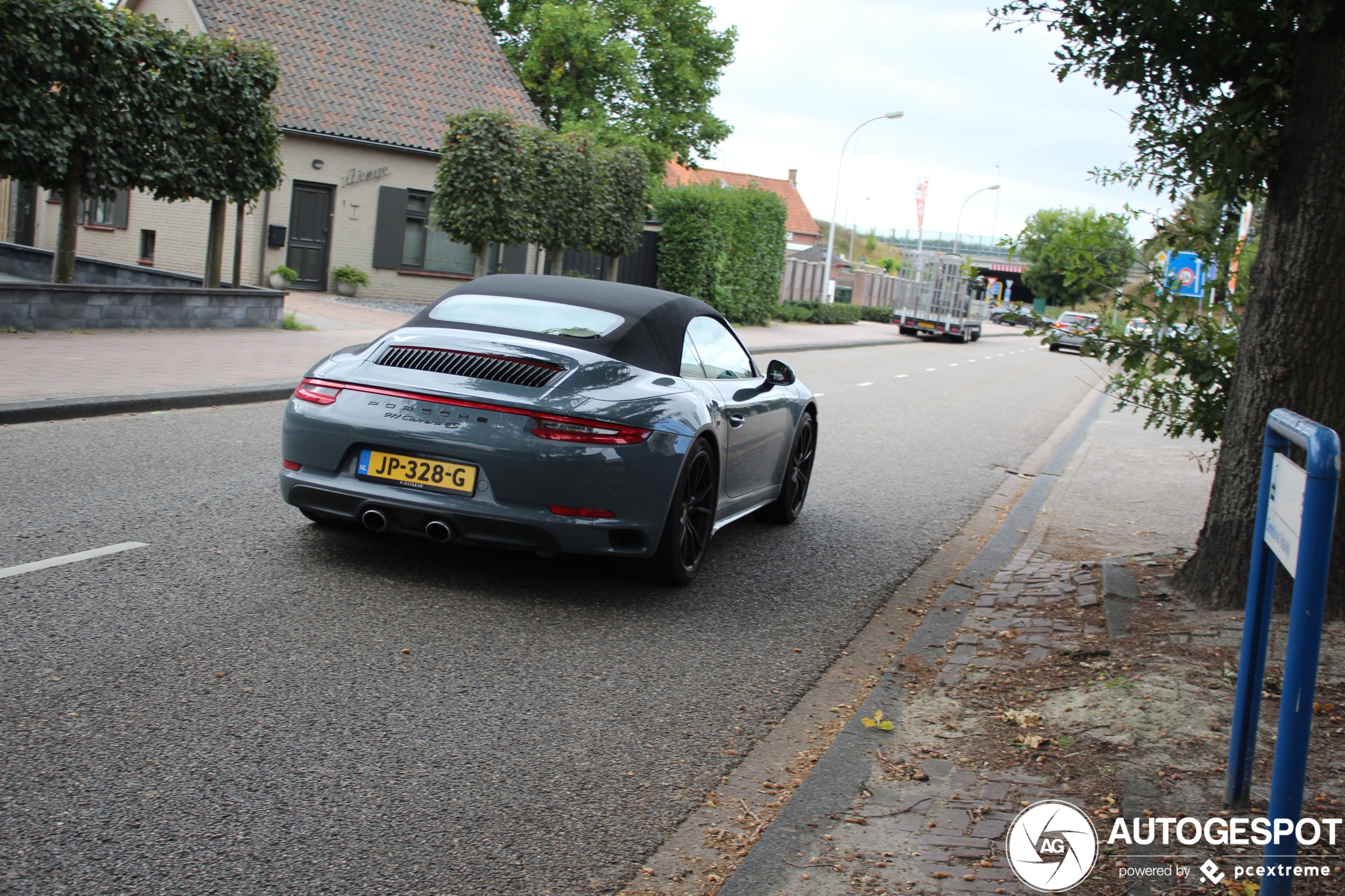 Porsche 991 Carrera 4S Cabriolet MkII