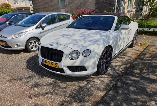 Bentley Continental GTC V8