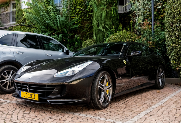 Ferrari GTC4Lusso