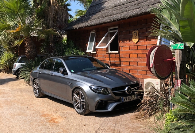 Mercedes-AMG E 63 S W213