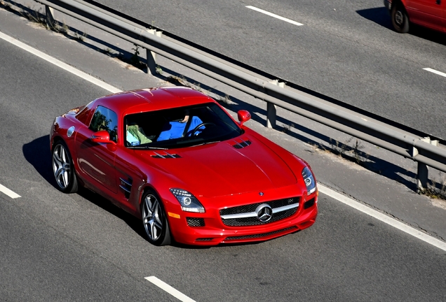 Mercedes-Benz SLS AMG