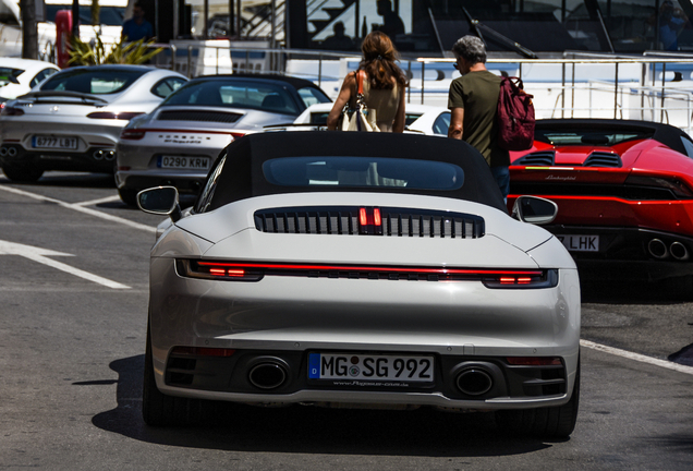 Porsche 992 Carrera 4S Cabriolet