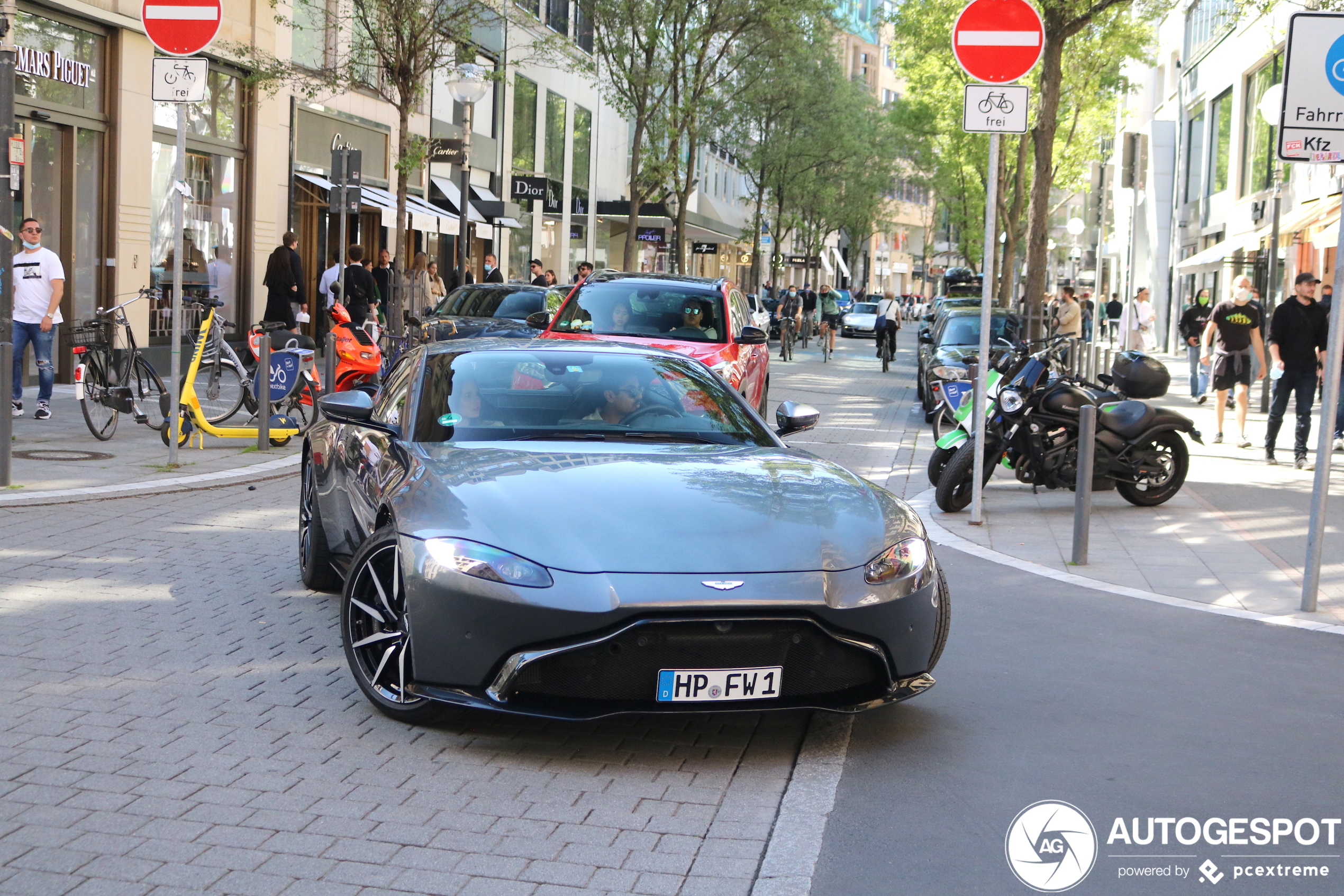 Aston Martin V8 Vantage 2018