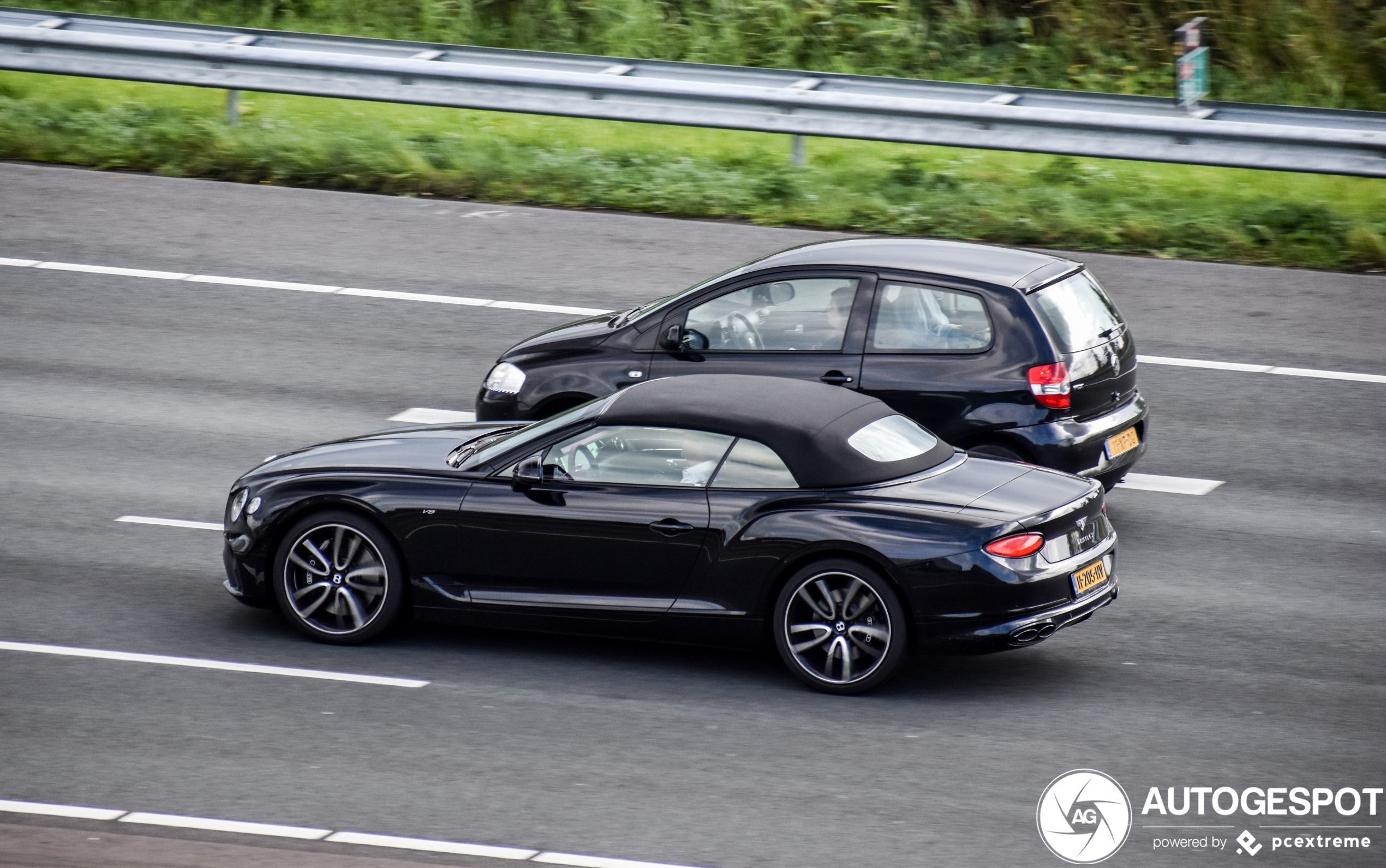 Bentley Continental GTC V8 2020