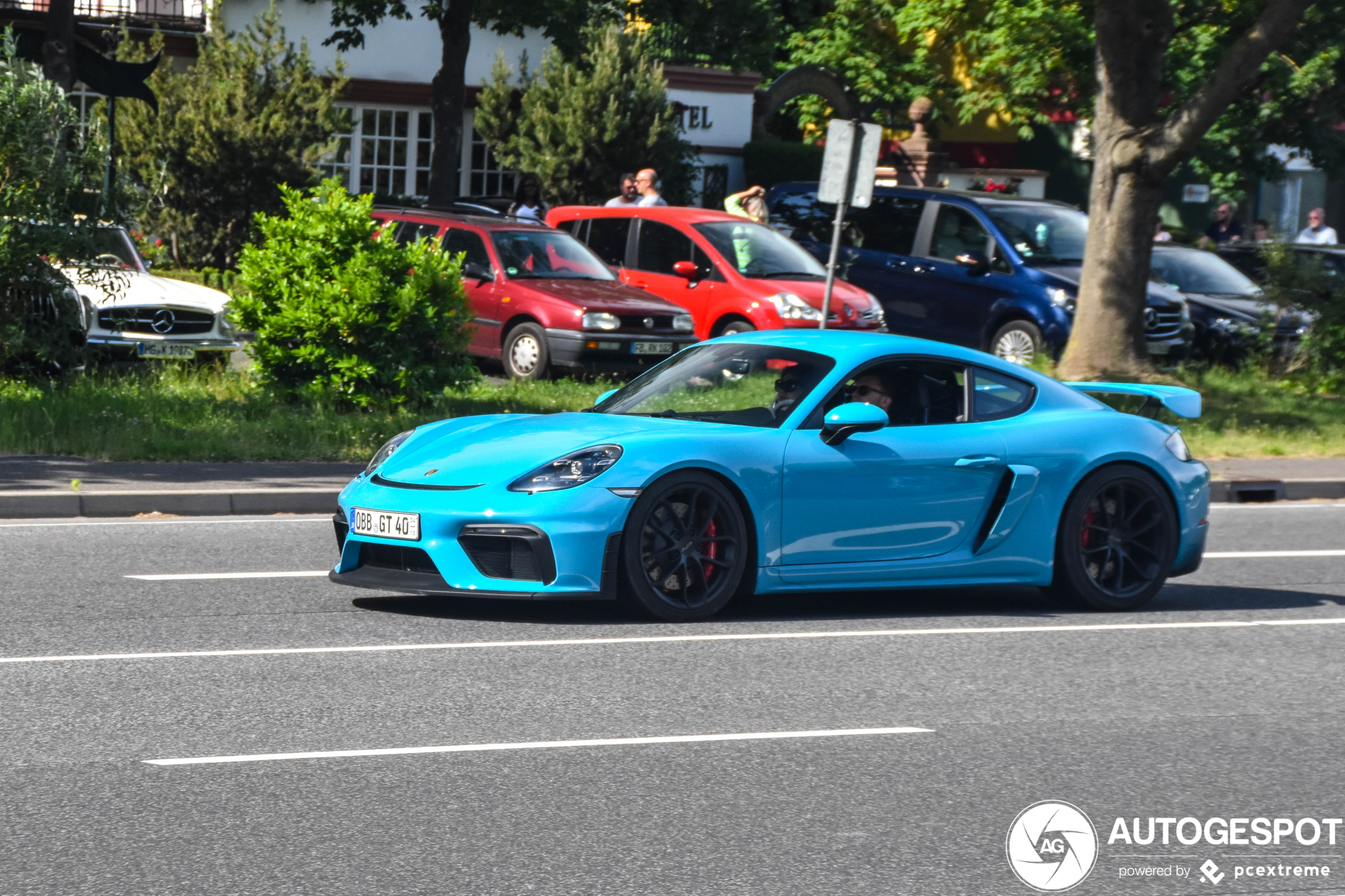 Porsche 718 Cayman GT4