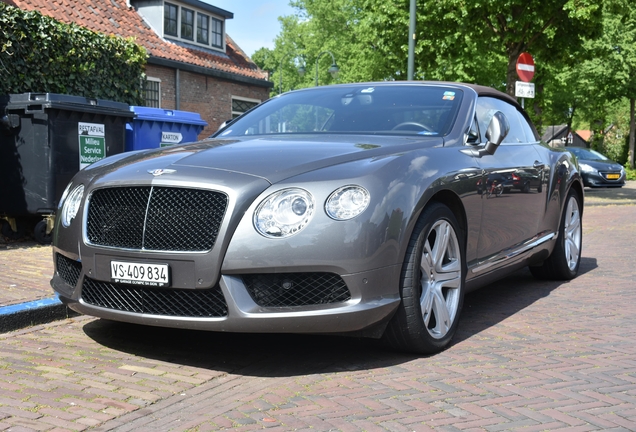 Bentley Continental GTC V8