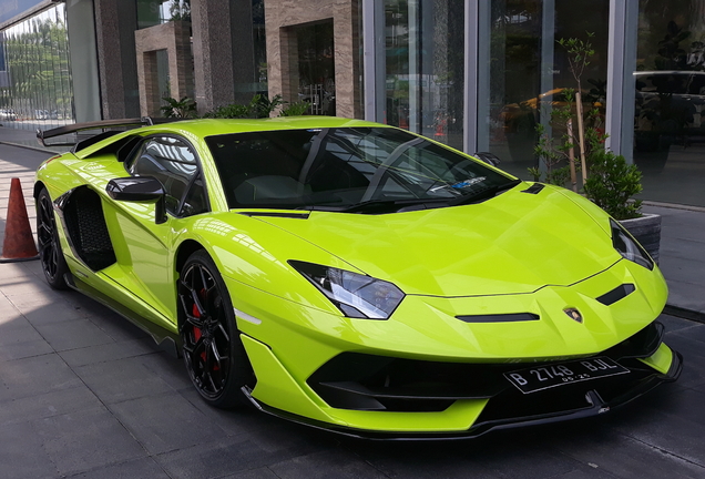 Lamborghini Aventador LP770-4 SVJ