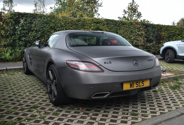 Mercedes-Benz SLS AMG