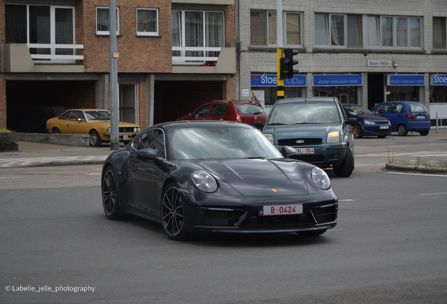 Porsche 992 Carrera 4S Belgian Legend Edition