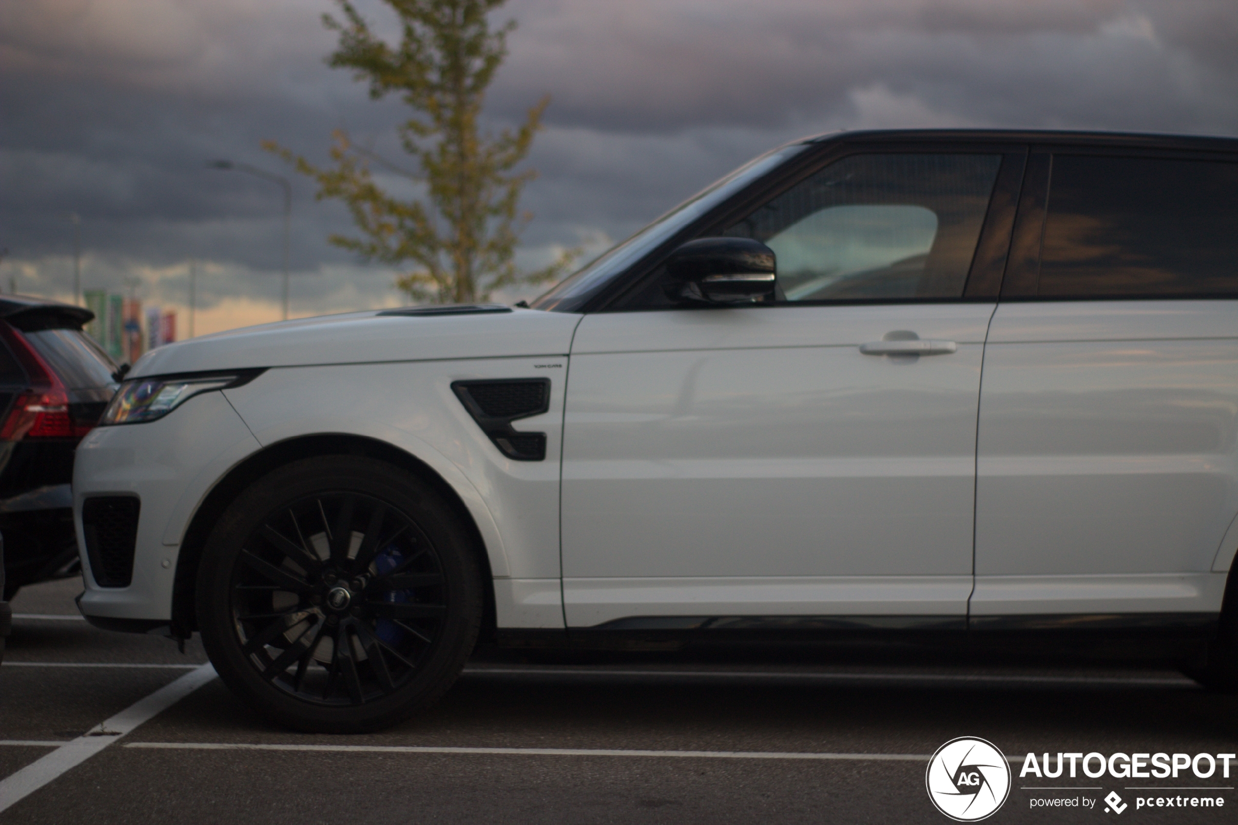 Land Rover Range Rover Sport SVR