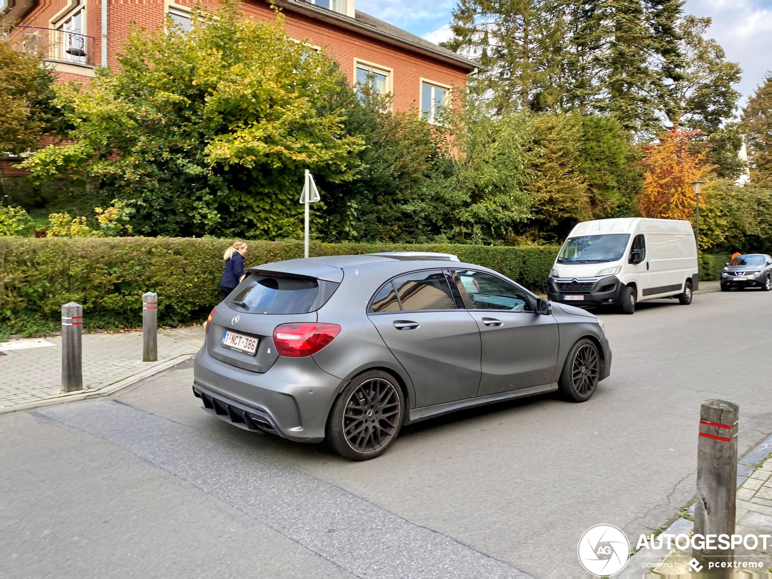 Mercedes-AMG A 45 W176 2015