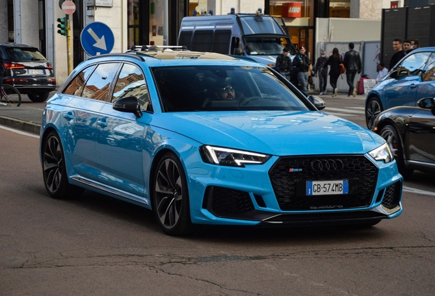 Audi RS4 Avant B9