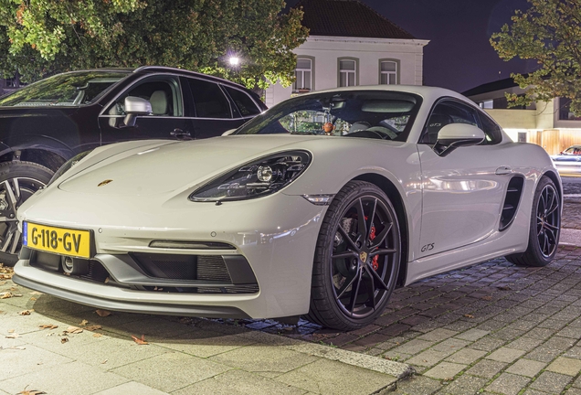 Porsche 718 Cayman GTS