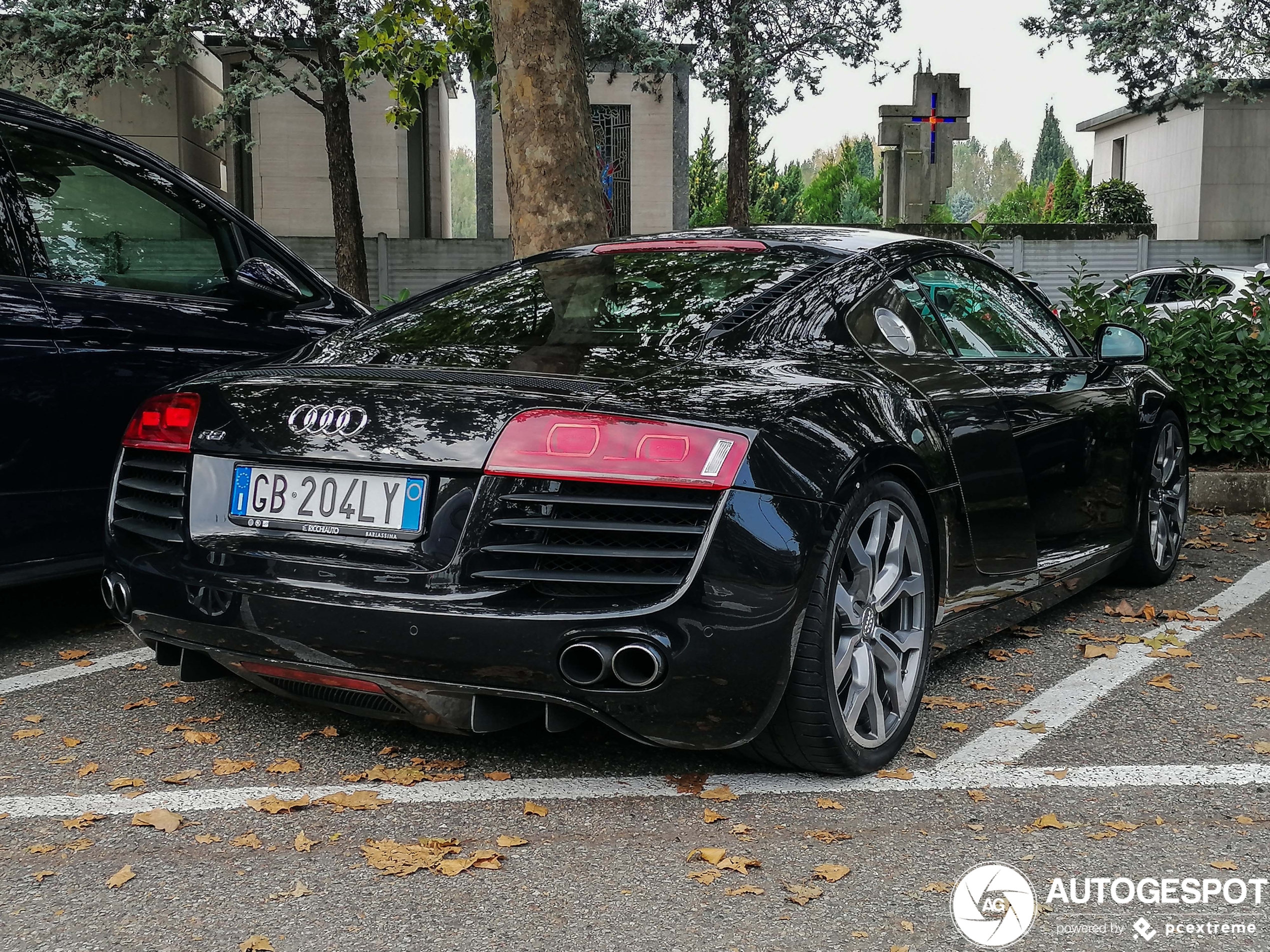 Audi R8