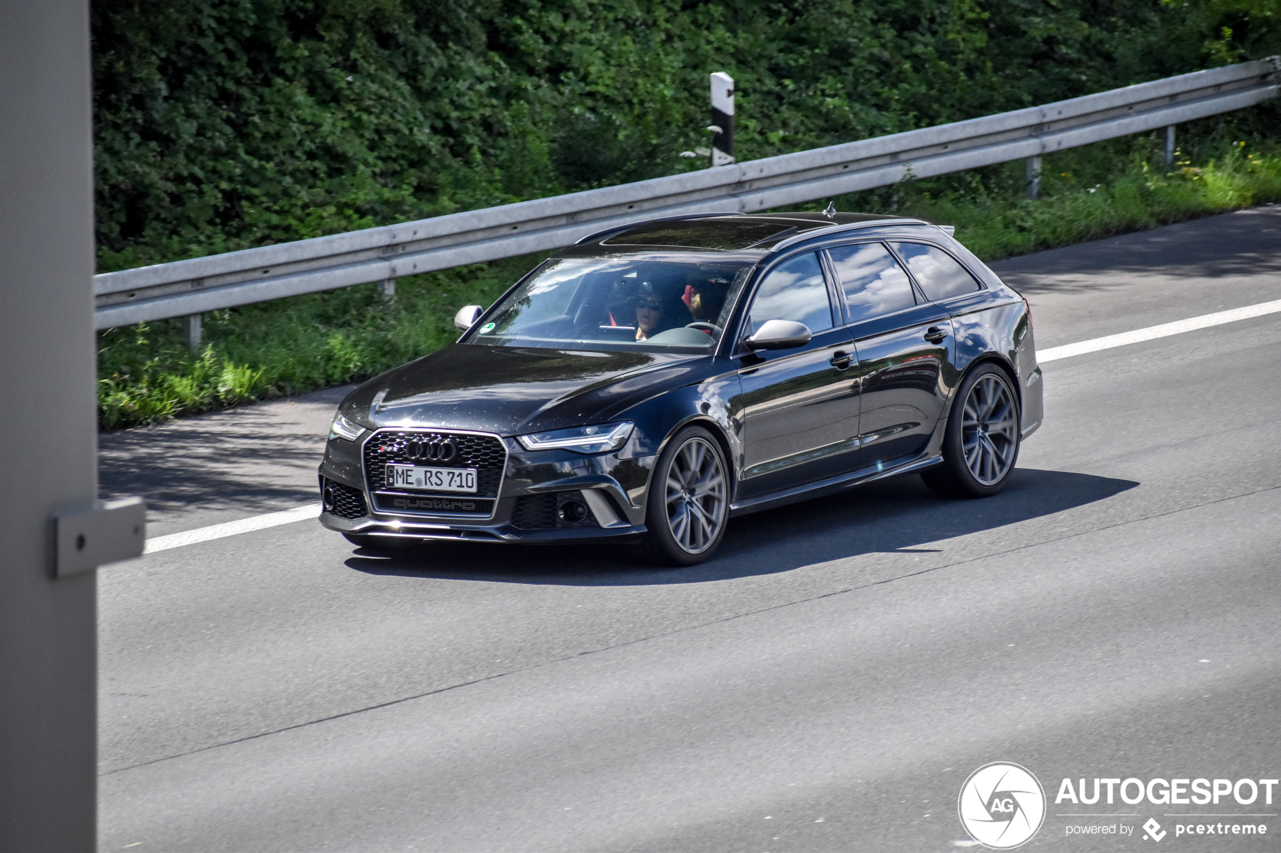 Audi RS6 Avant C7 2015