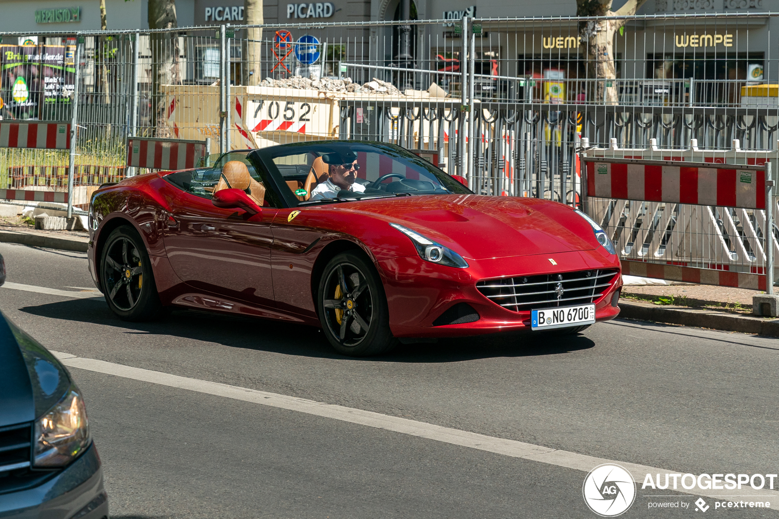 Ferrari California T