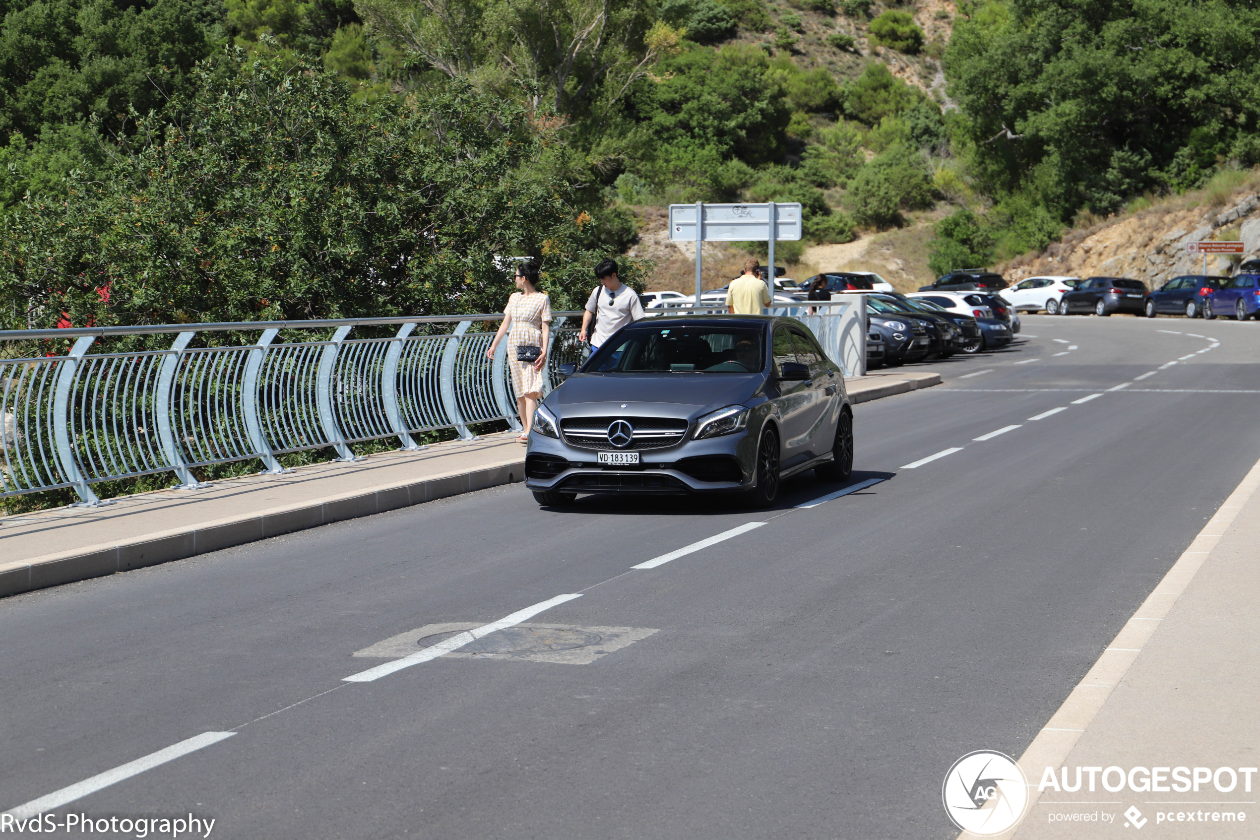 Mercedes-AMG A 45 W176 2015