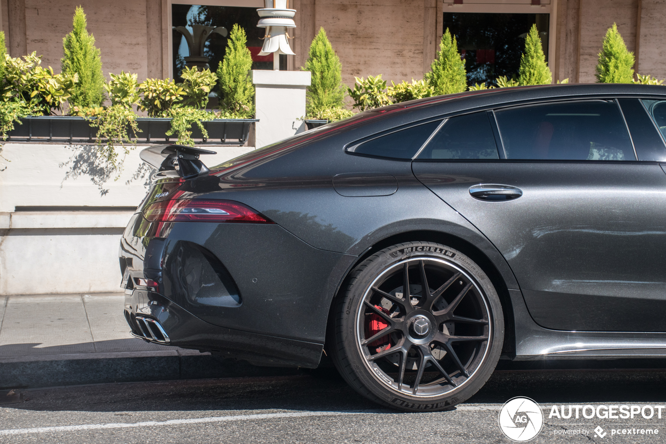 Mercedes-AMG GT 63 X290