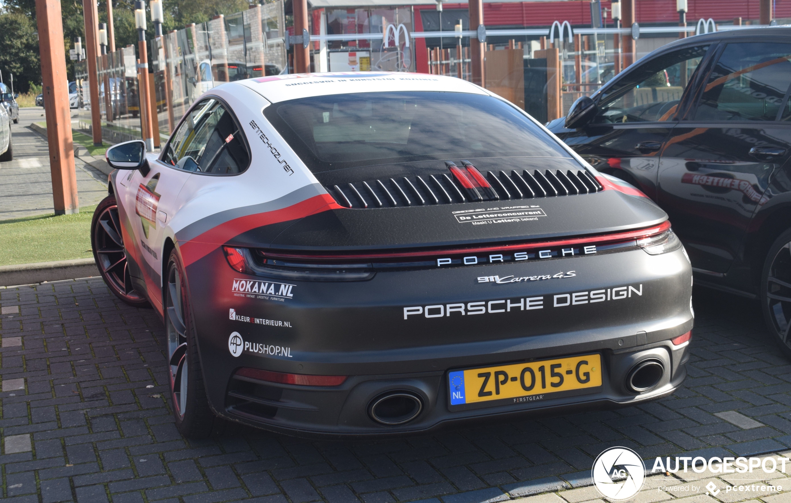 Porsche 992 Carrera 4S