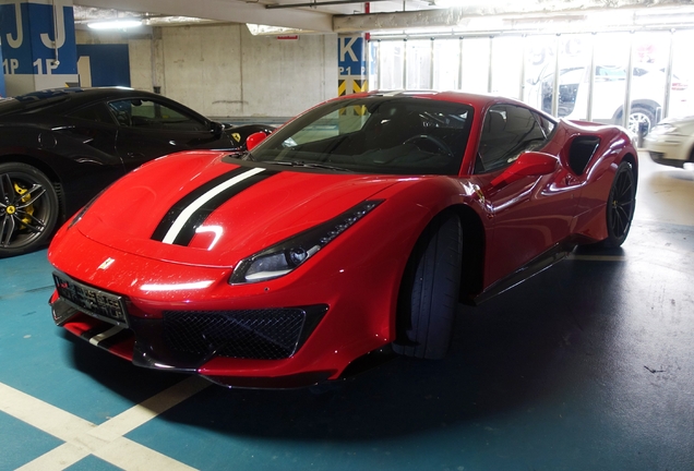 Ferrari 488 Pista