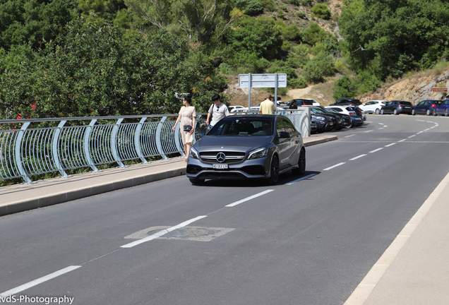 Mercedes-AMG A 45 W176 2015