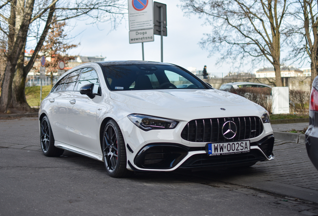 Mercedes-AMG CLA 45 S Shooting Brake X118