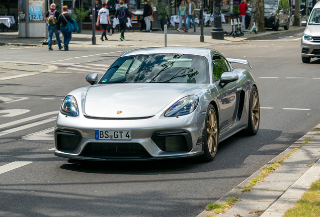 Porsche 718 Cayman GT4