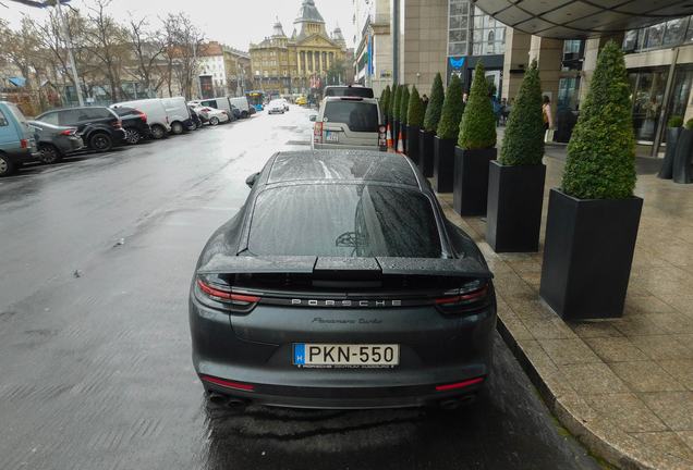 Porsche 971 Panamera Turbo