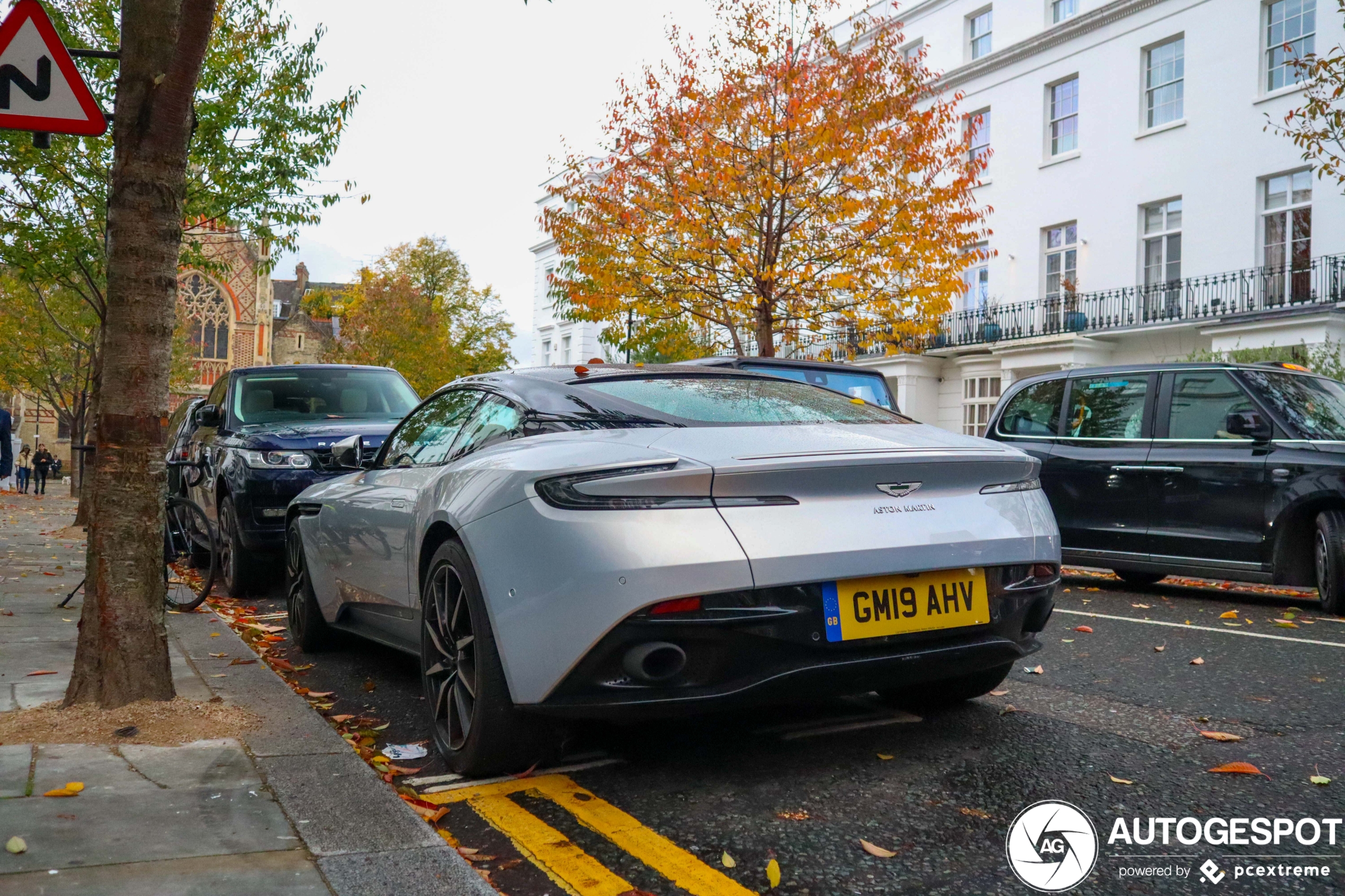 Aston Martin DB11 V8