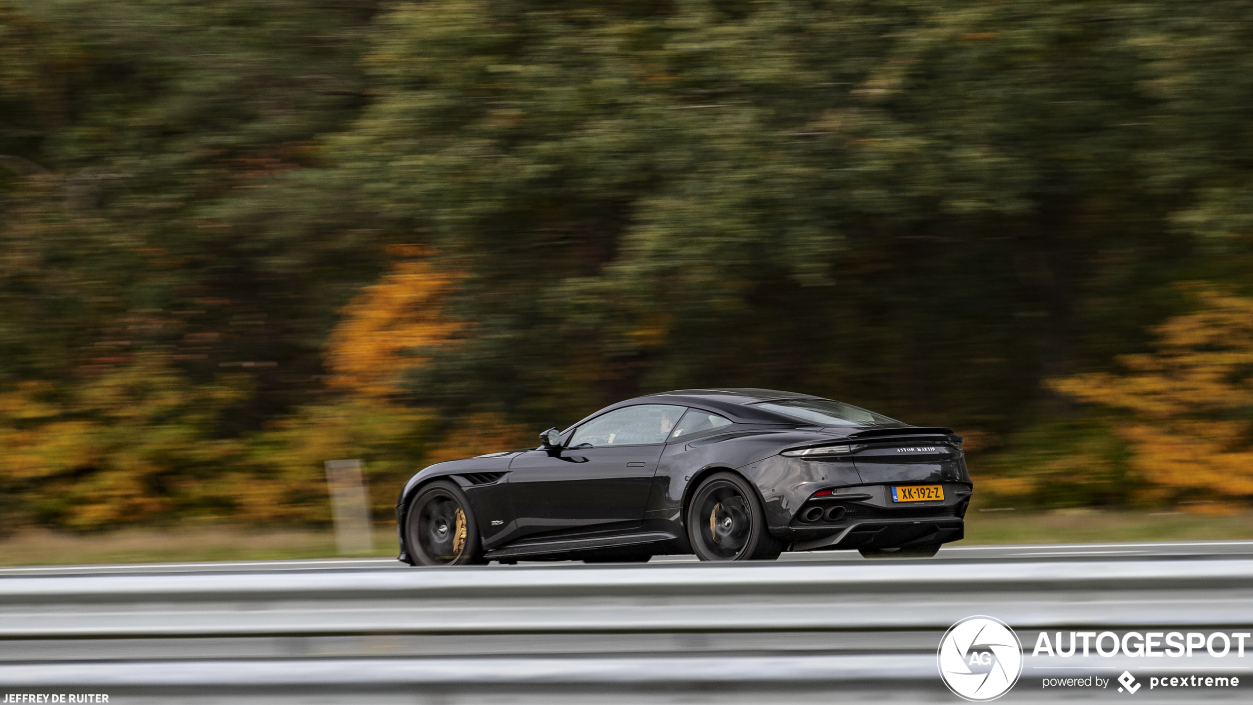 Aston Martin DBS Superleggera