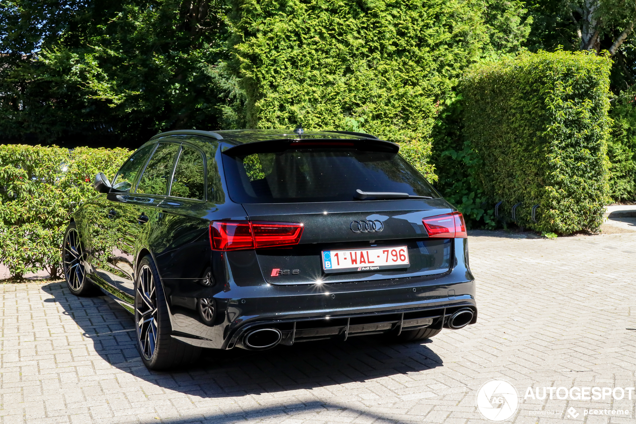 Audi RS6 Avant C7 2015