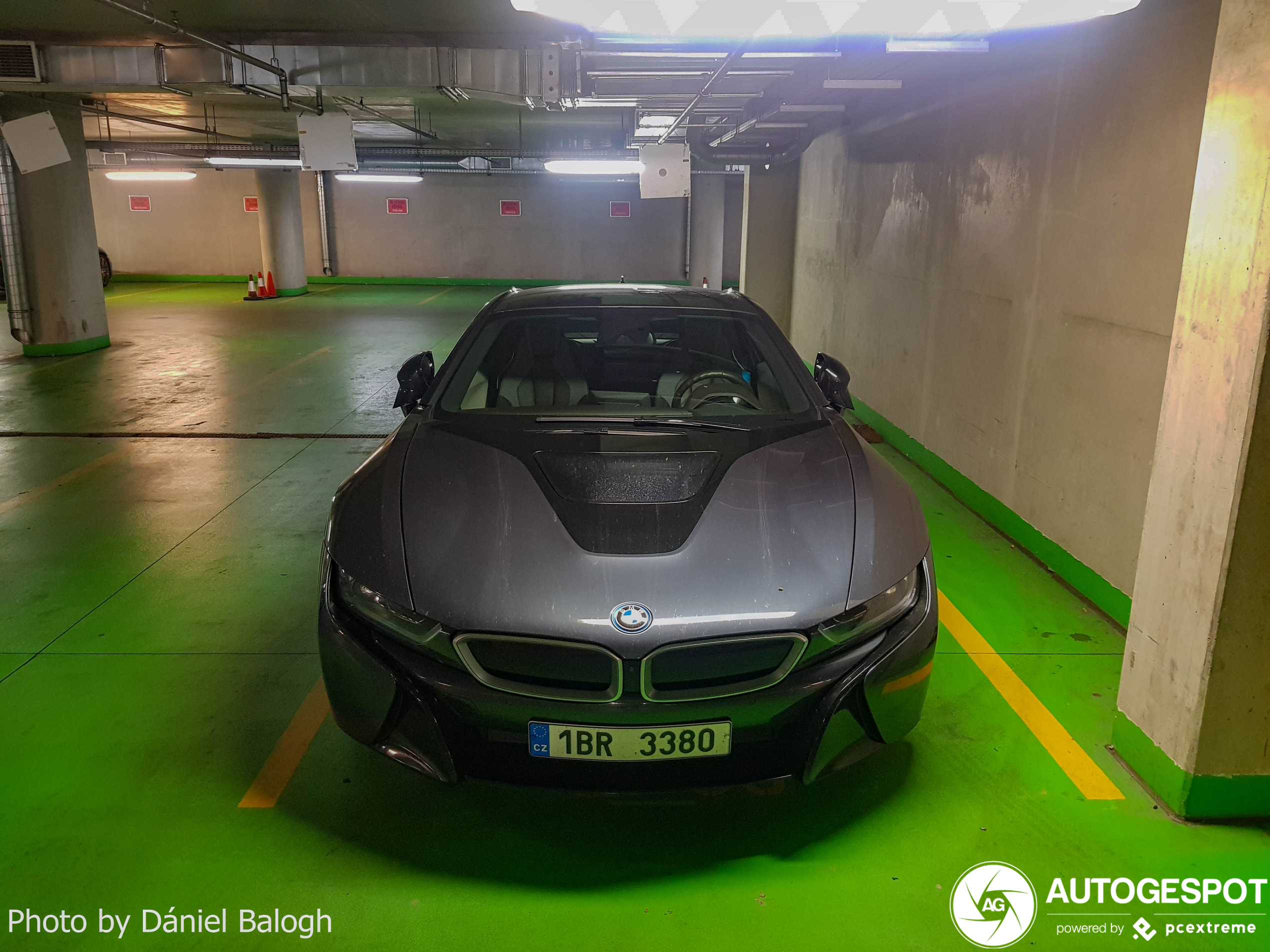 BMW i8