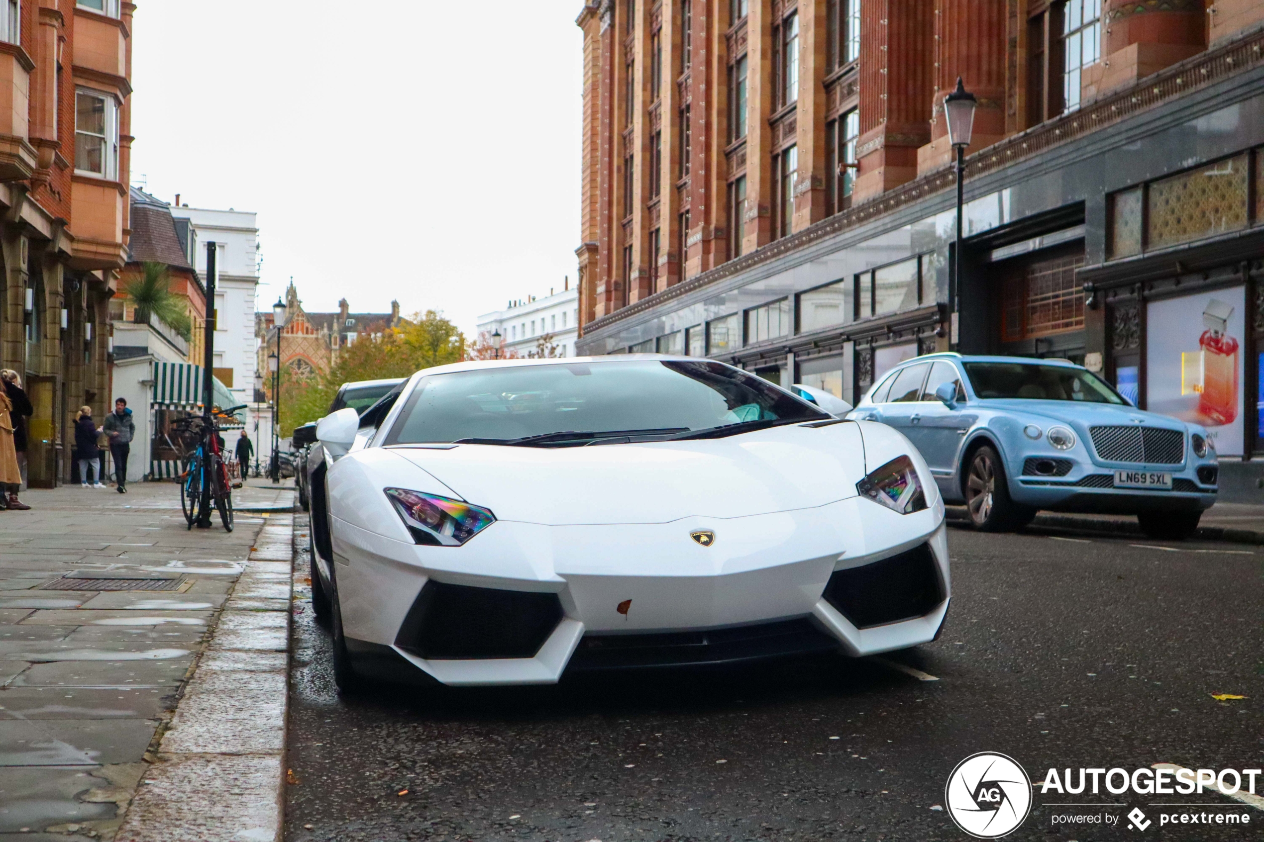 Lamborghini Aventador LP700-4