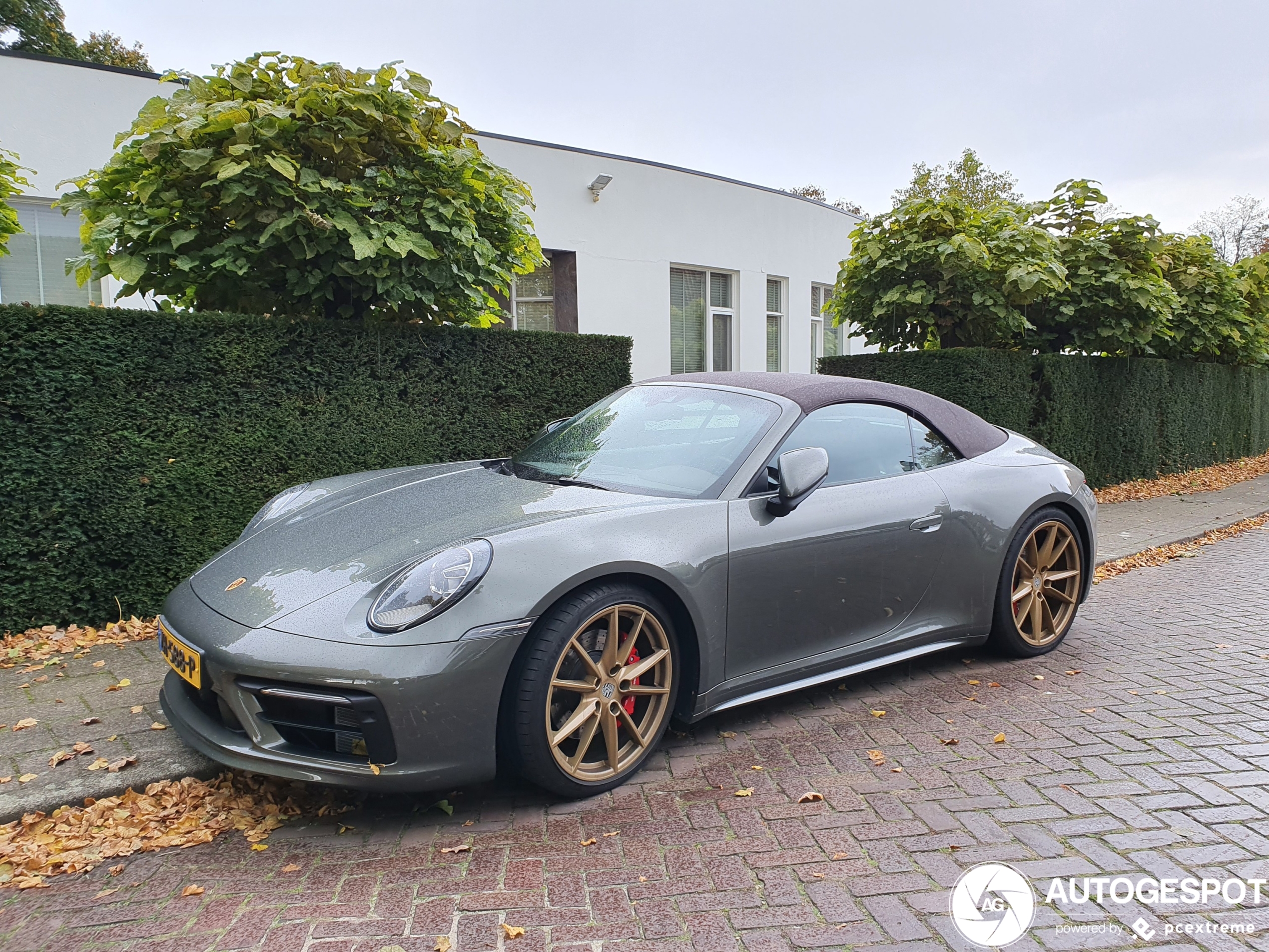 Porsche 992 Carrera 4S Cabriolet