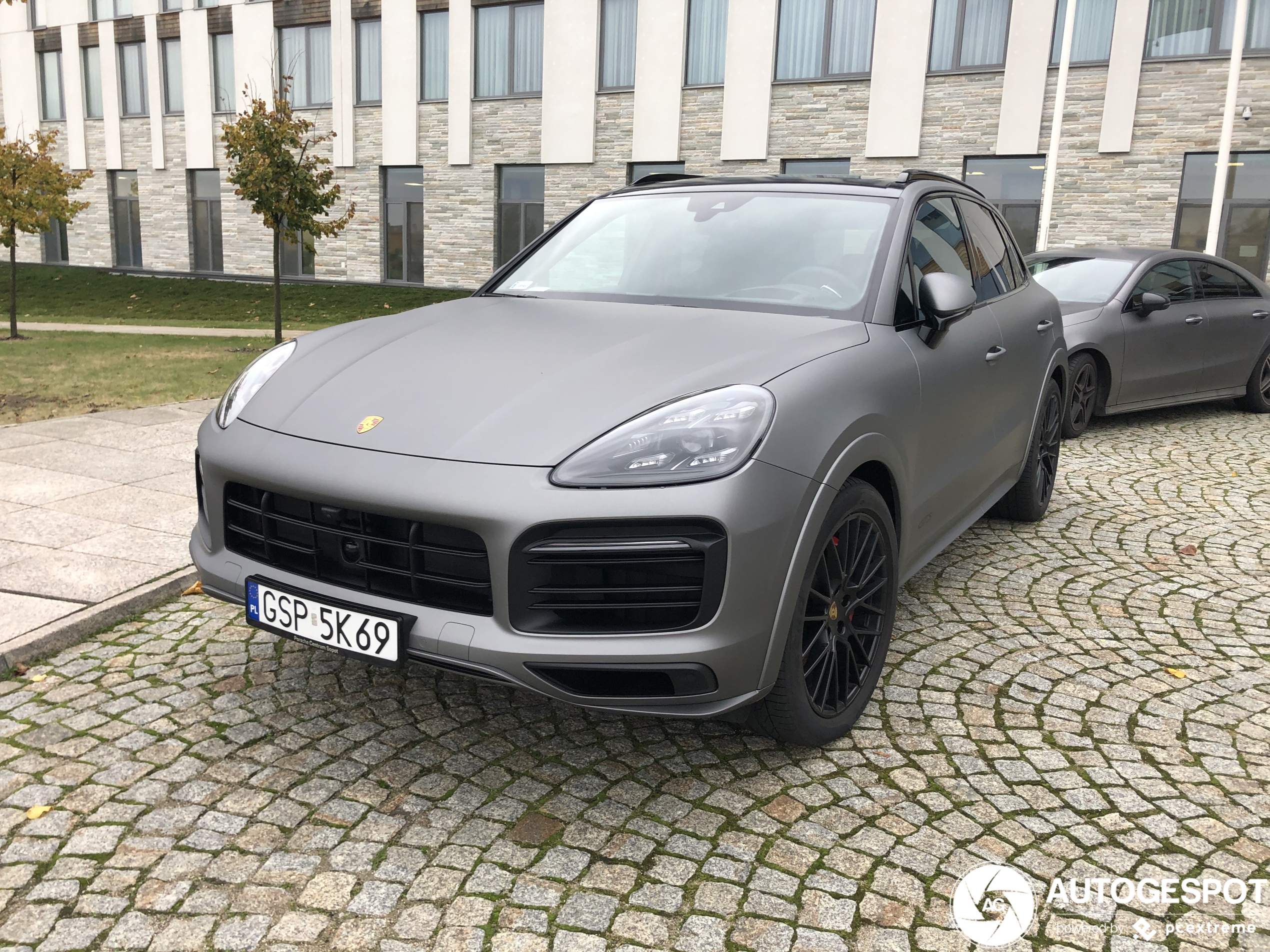 Porsche 9YA Cayenne GTS