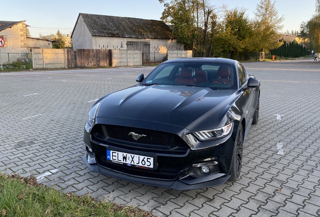 Ford Mustang GT 2015